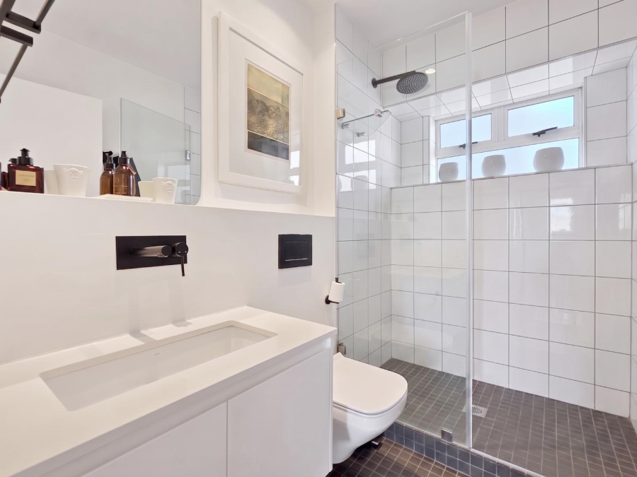 2 Bedroom Property for Sale in Bantry Bay Western Cape